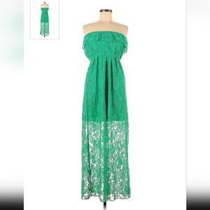 Strapless dress.  By trixxi